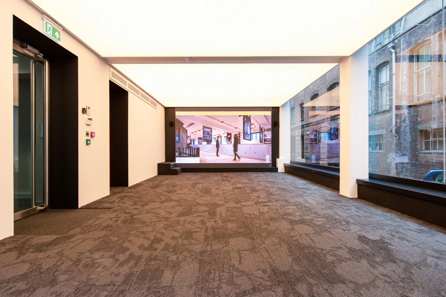 How workplace lighting can influence our sleep and circadian rhythm