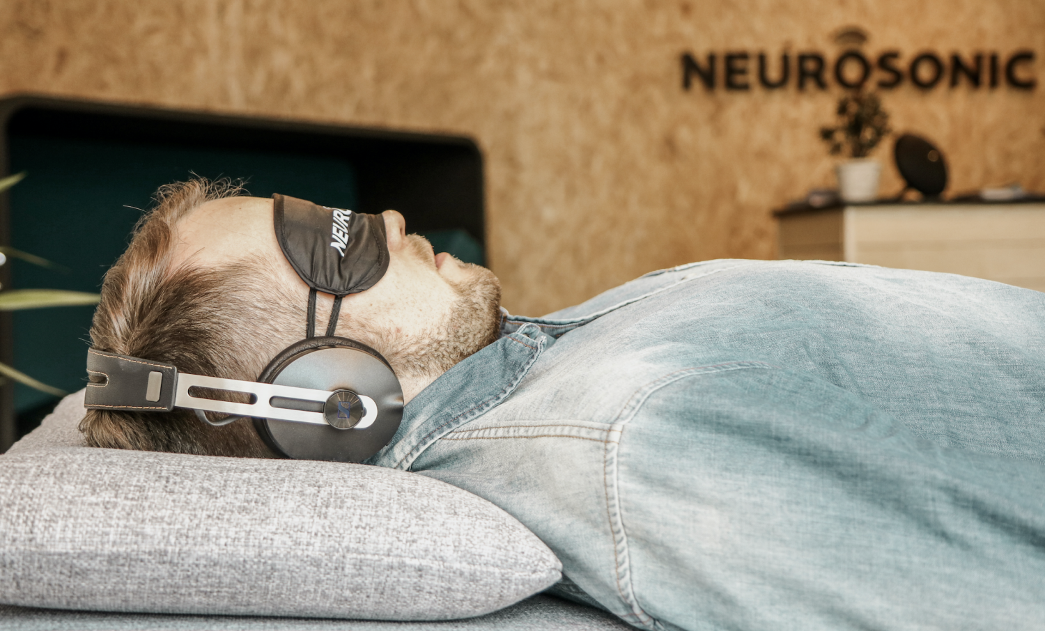 WELLTEK LAUNCHES NEW NEUROSONIC WAVE MATTRESS AT THE WATERCOOLER EVENT