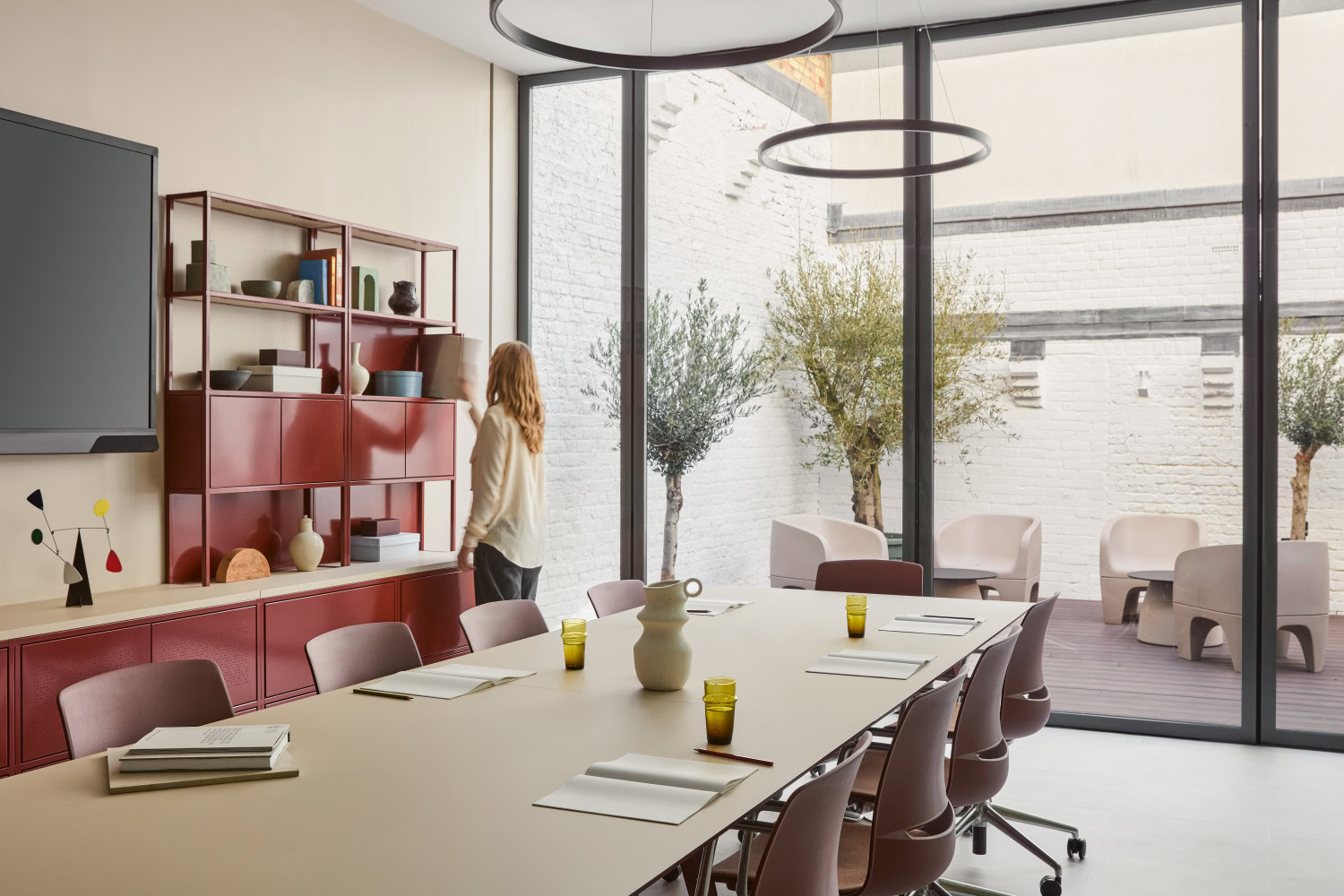 KI move to the heart of Clerkenwell: A stunning new flagship showroom, with over 7,000 sq ft spanning across two floors