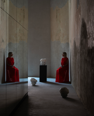 Polish design continues to captivate audiences with ‘Curated Connections Chapter 3: Deformation Study’ at Henge London, presenting visionary ceramicist Monika Patuszyńska as part of the UK /Poland Season 2025.