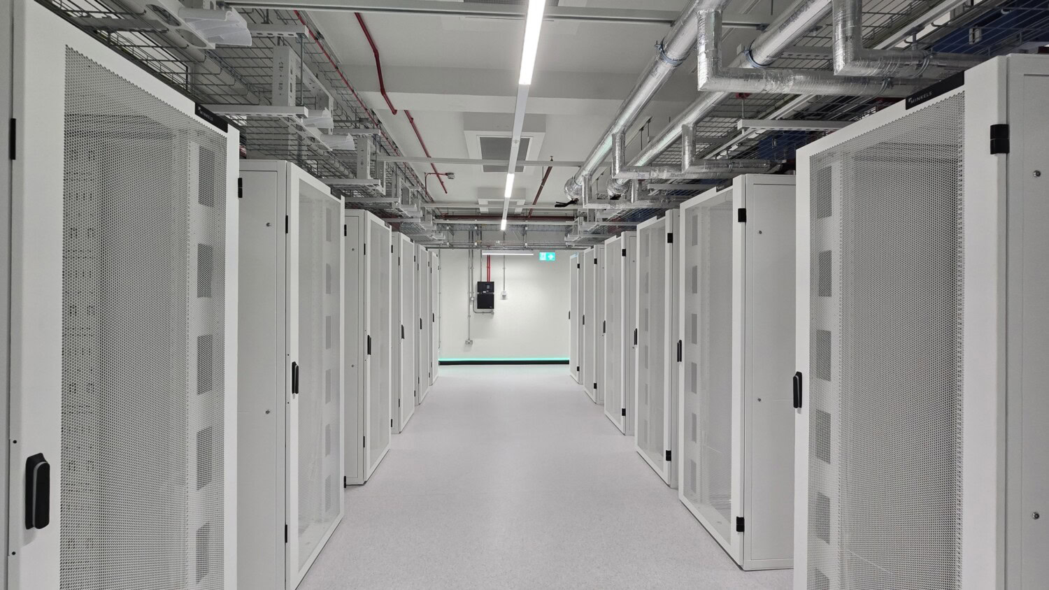 Group Metropolitan Delivers a State-of-the-Art Data Hall Testing Laboratory in Knutsford